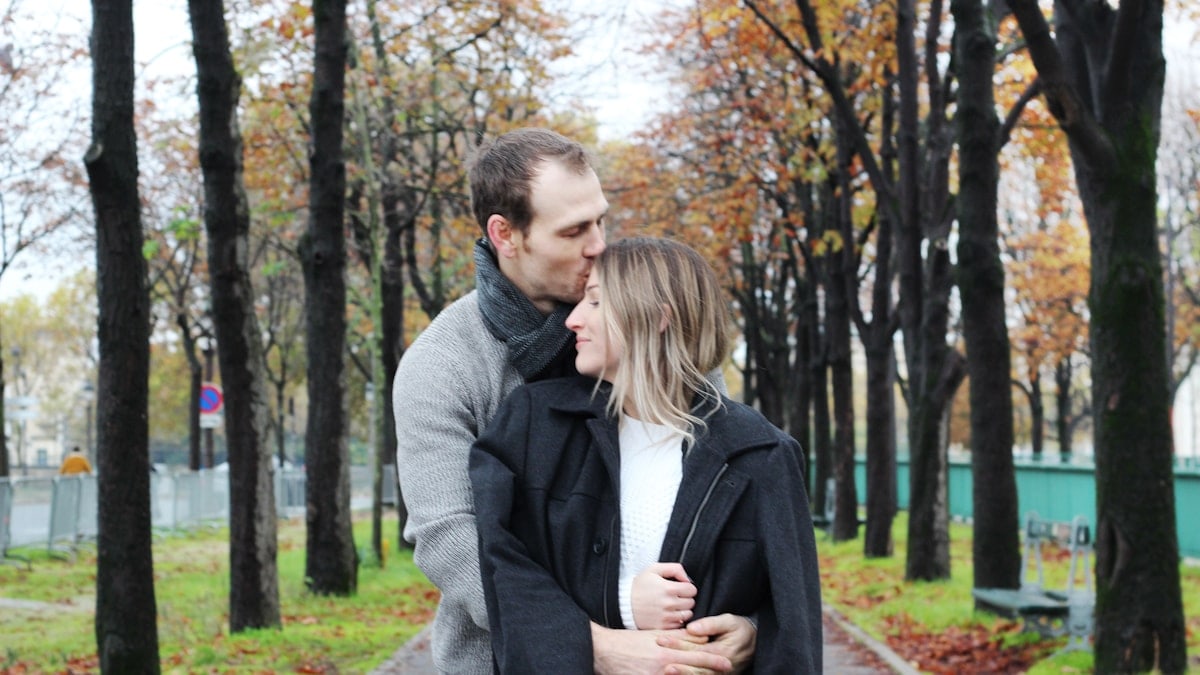 couple, paris, tour eiffel, moon, sunset, lights, love, opera, kiss